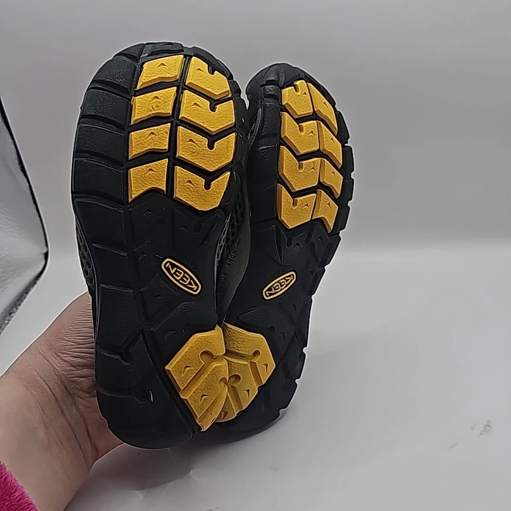 Keen kids water shoes size 12c